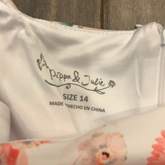 Girls Floral Dress. Brand New! - Picture 2 of 4